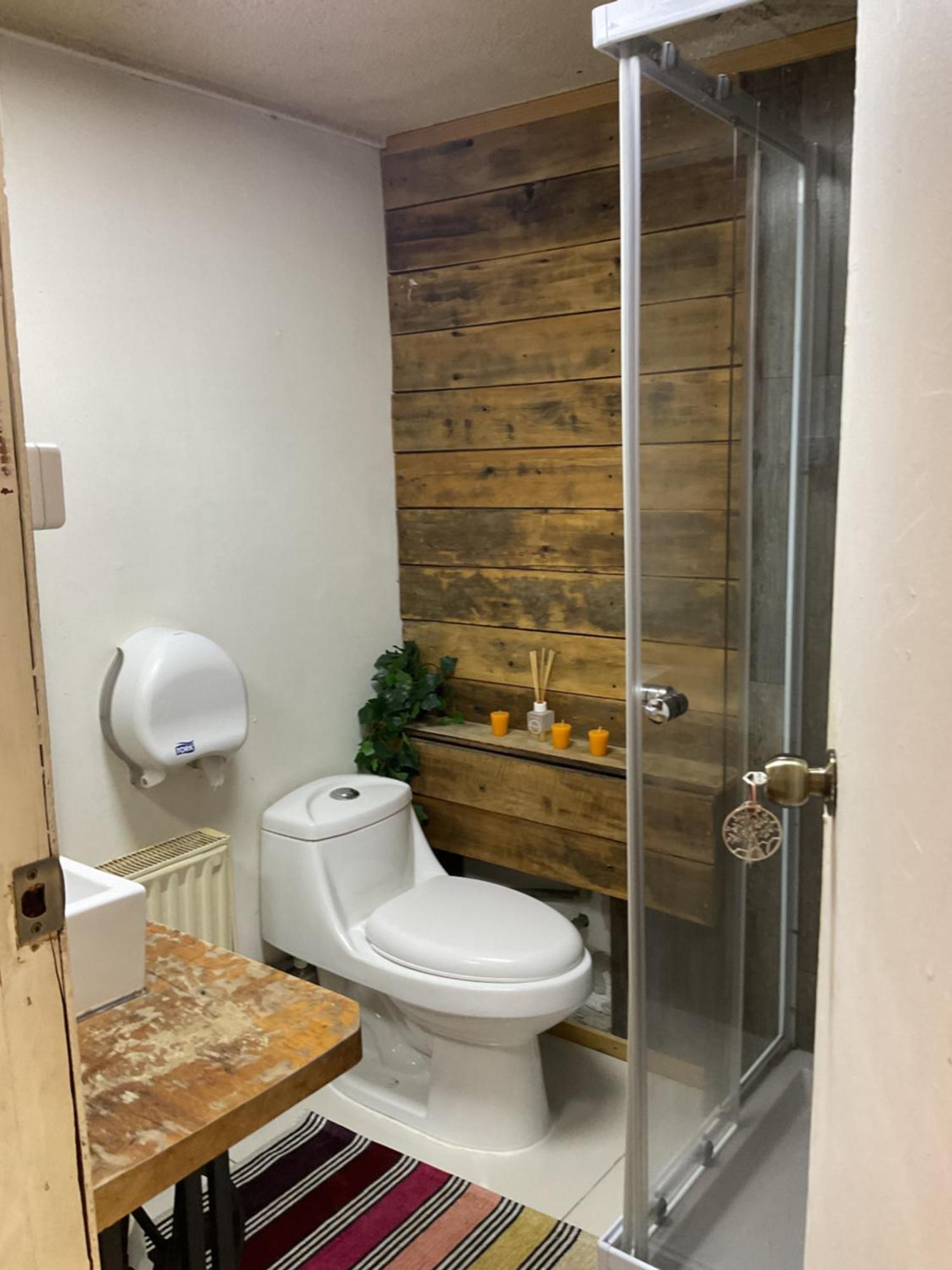 הוסטל קויאיקה Casa Balmaceda Backpackers מראה חיצוני תמונה