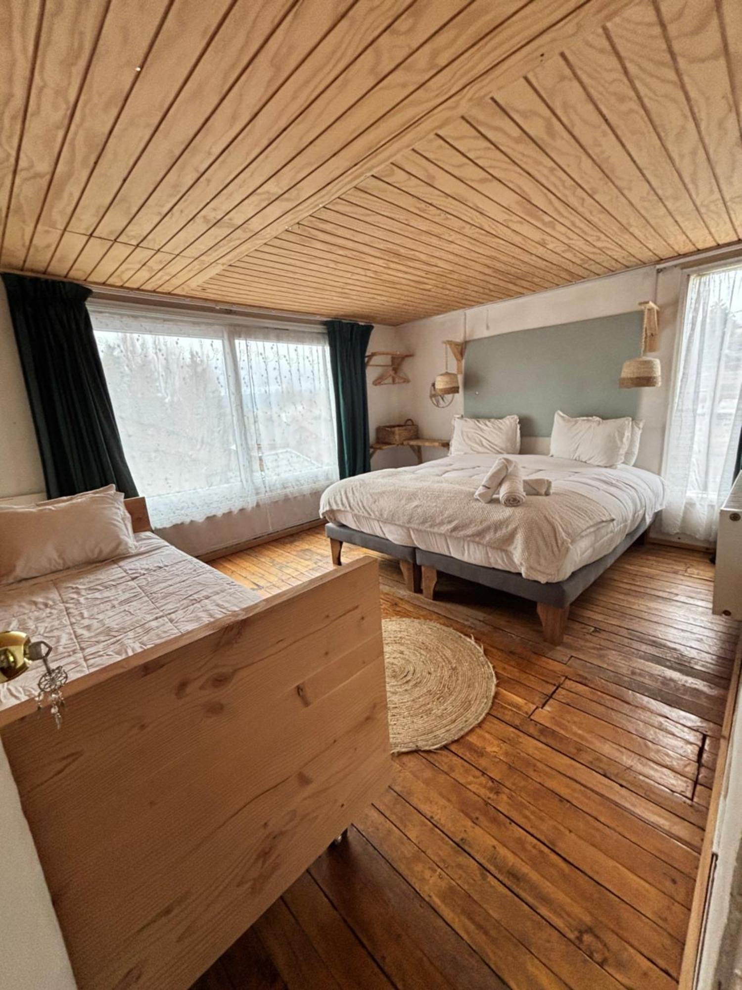 הוסטל קויאיקה Casa Balmaceda Backpackers מראה חיצוני תמונה