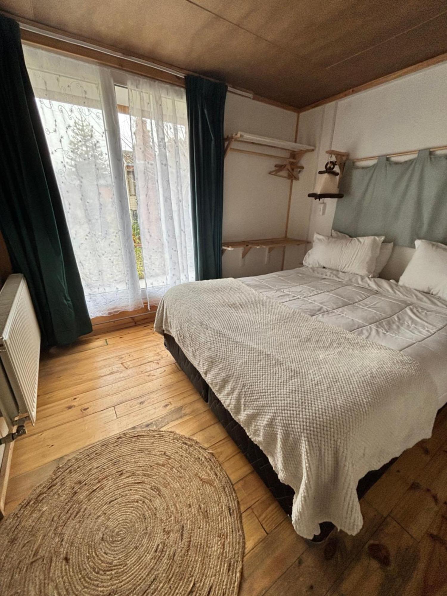 הוסטל קויאיקה Casa Balmaceda Backpackers מראה חיצוני תמונה